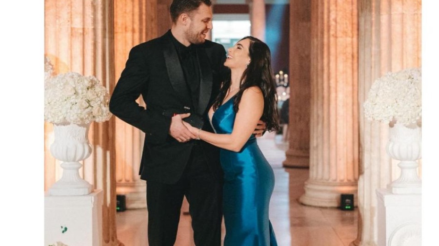 Зажениха Везенков в Гърция заради ТАЗИ снимка