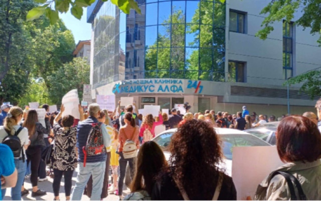 Напрежение на протеста заради смъртта на 6-годишния Ангел в Пловдив