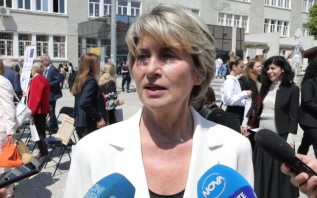 Весела Лечева: Стефка Костадинова май иска да открадне изборите