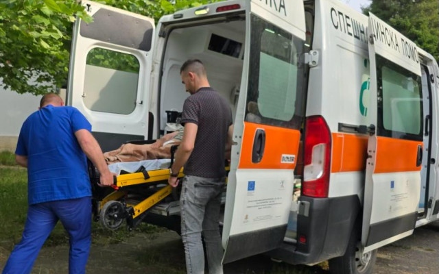 Още потресаващи разкрития за старческите &quot;домове на ужасите&quot;:  Тежко болни открити в локви кръв (СНИМКИ 18+)