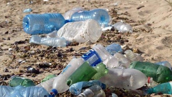 Валят сигнали за замърсяване по българските плажове