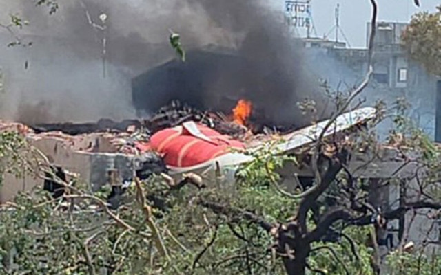 Няма оцелели в авиокатастрофата в Амедабад с 242 души на борда