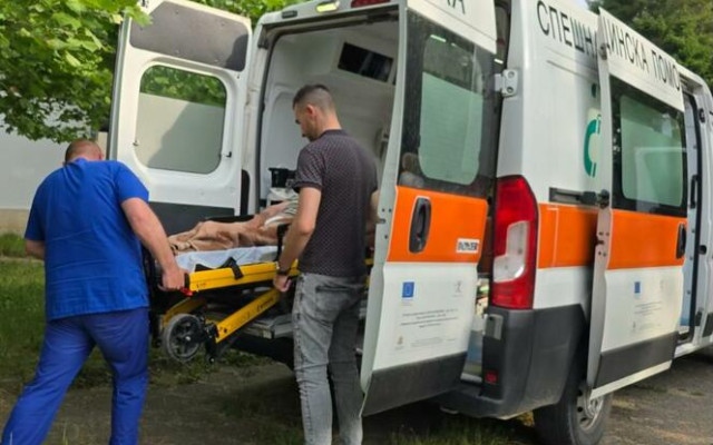 Само 38 от 230 старци от "домовете на ужасите" са прибрани от близките си