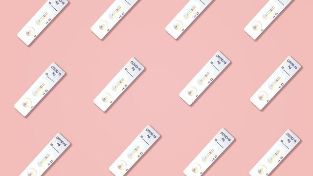 Скок на заразените с COVID-19 в България през последните дни