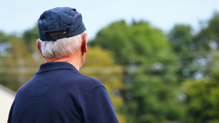 Над 630 000 пенсионери взимат добавки към пенсията