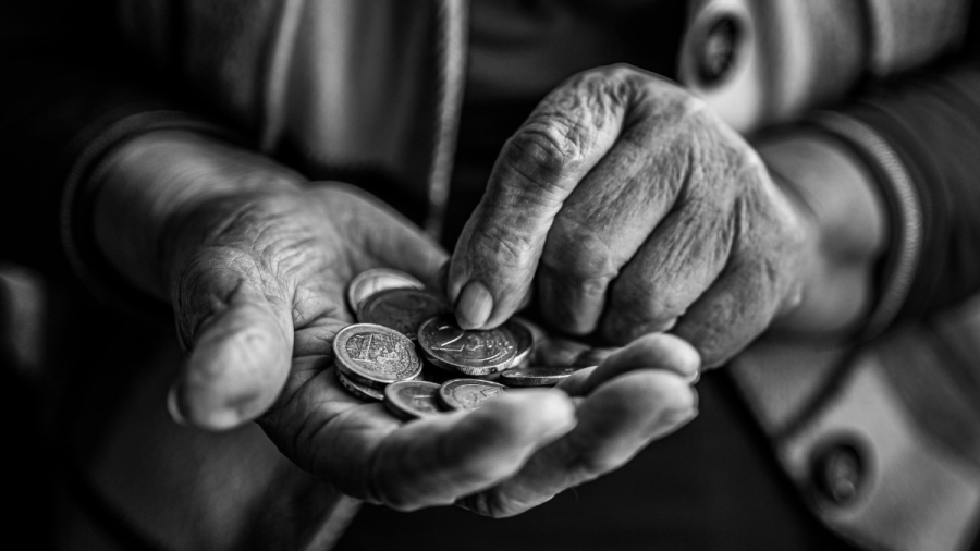 Синдикати настояват за нова методика и по-висока линия на бедност