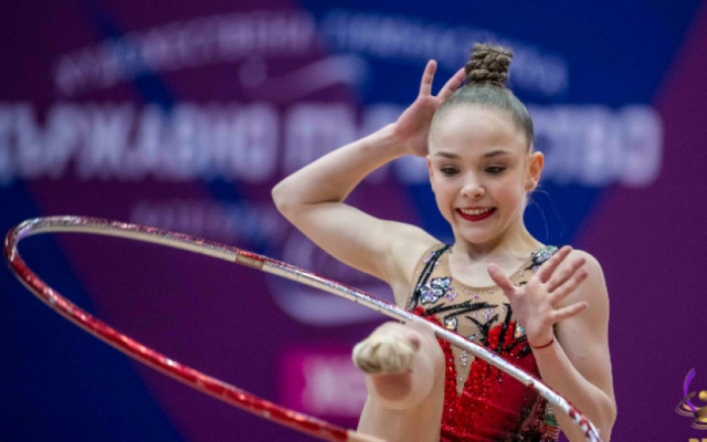 Стилияна Николова поведе в квалификациите на световното в Бразилия