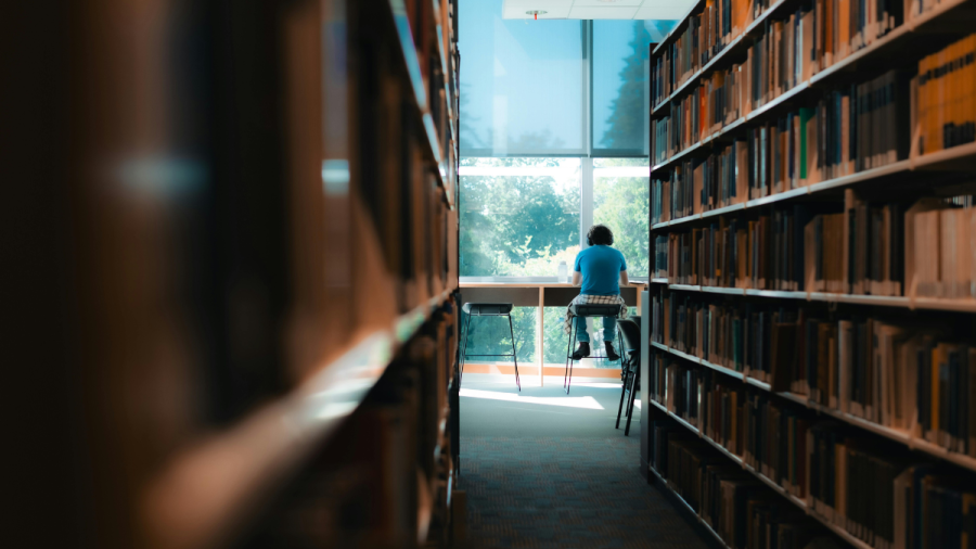 Заплатите в университетите: От 2146 лв. до 5198 лева