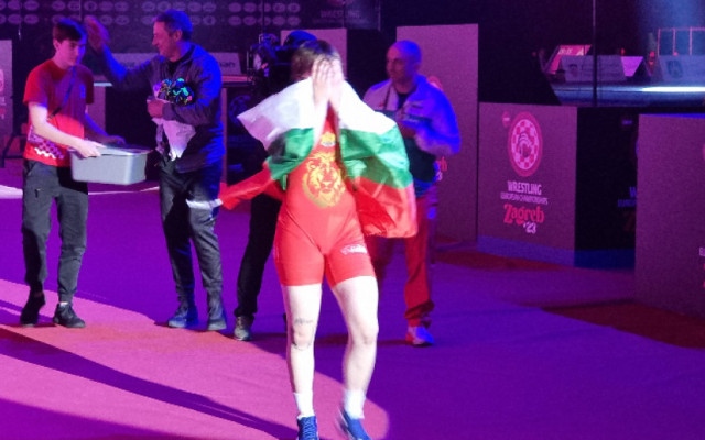 Юлияна Янева осигури първи медал за България от Световното по борба