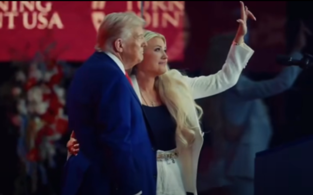 Америка се сбогува с Чарли Кърк ВИДЕО