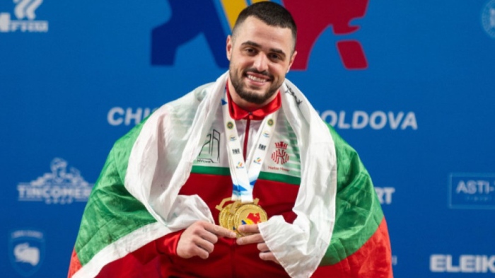 Карлос Насар излиза за трета световна титла