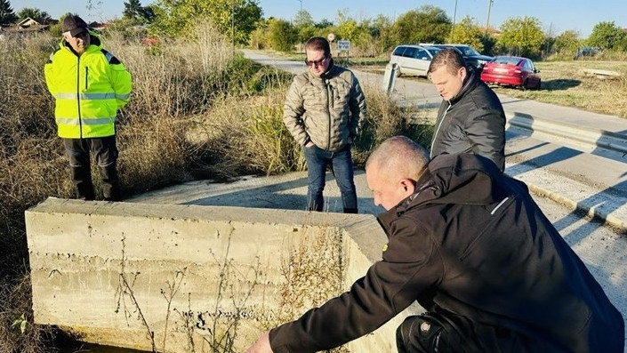 Удължиха евакуацията в село Николово