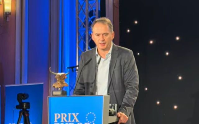 Христo Грoзев с наградата Европейски журналист на годината на фестивала PRIX EUROPA