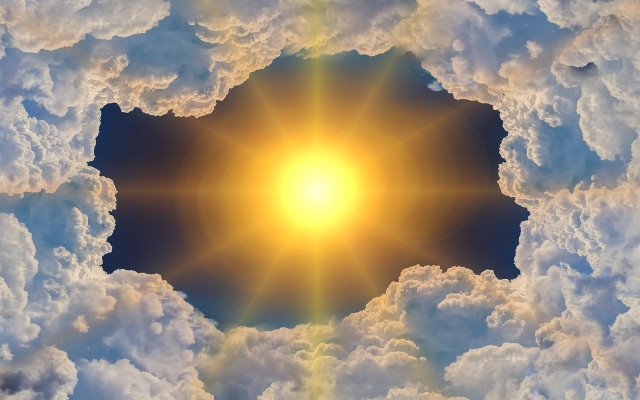 Повече слънце, но и малко дъжд, остава сравнително топло