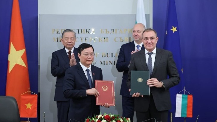 България и Виетнам подписаха осем двустранни споразумения