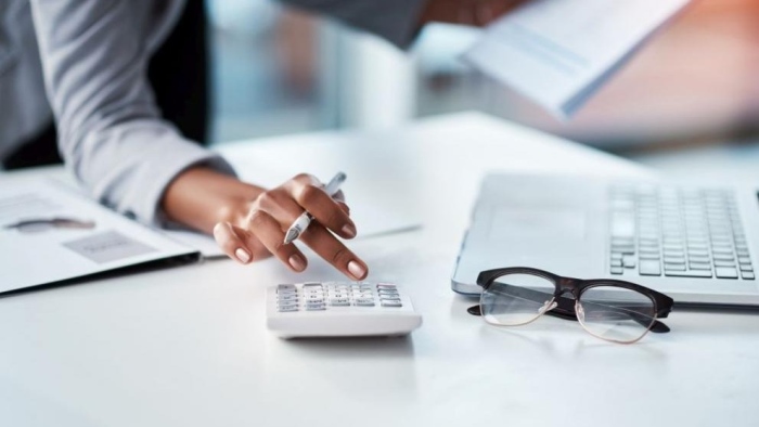 Фискалният съвет: Държавните служители и полицаите да плащат осигурителните си вноски, както всички останали