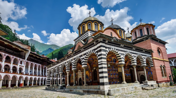 Ето колко пари от бюджета отиват за Българската православна църква