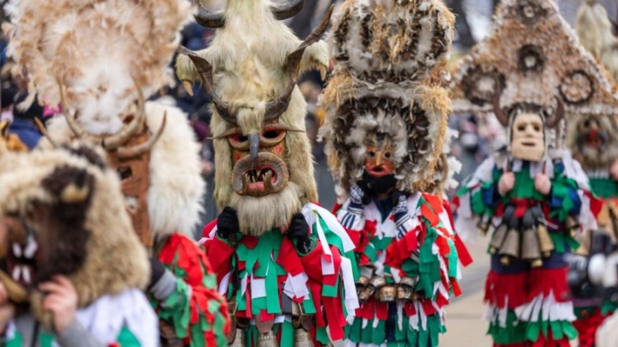 60 години „Сурва“: Когато Перник облича душата на света в маска