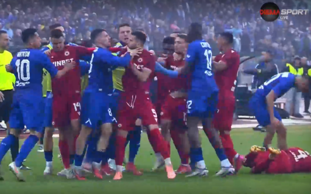 Меле на терена, шоу на трибуните и триумф с 1:0 на ЦСКА над "Левски"