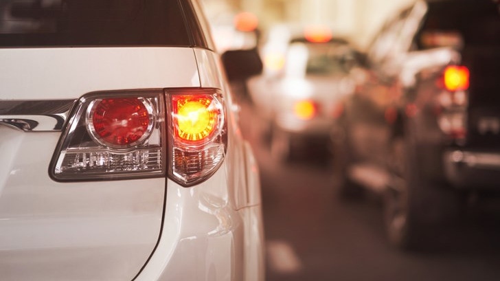 ЕС въвежда задължителни задни светлини и през деня