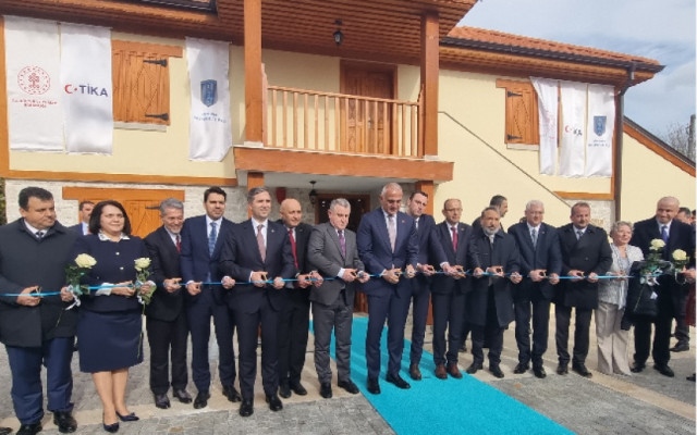 Турски министри на официално посещение в България за откриването на Къщата-музей на Наим Сюлейманоглу