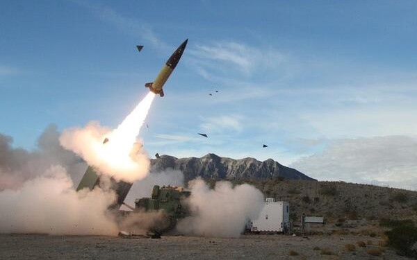 &quot;Ройтерс&quot;: Украинската армия е атакувала военни обекти в Русия с американски ракети АТАКМС