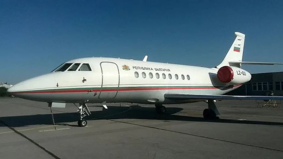 Край на лукса. Продават на търг правителствения Фалкон