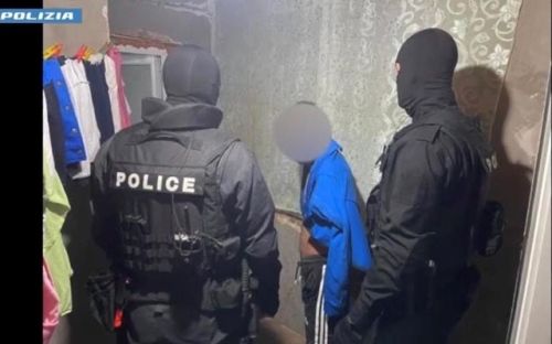 12 българи осъдени в Италия, били част от мрежа за трафик на проститутки