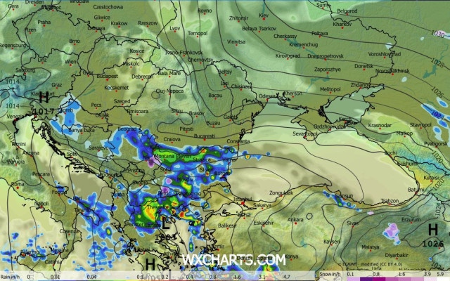 Циклон с порои и ветрове ни удря навръх Никулден