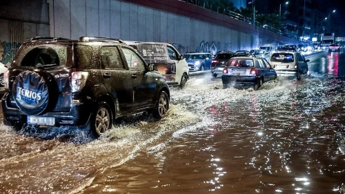 Гърция под вода! Байрон парализира цели области