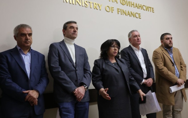 Малко преди полунощ: МФ публикува проектобюджета за 2026-а