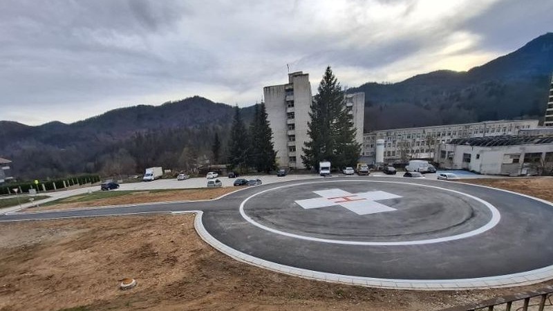 Смолянската болница вече разполага с хеликоптерна площадка