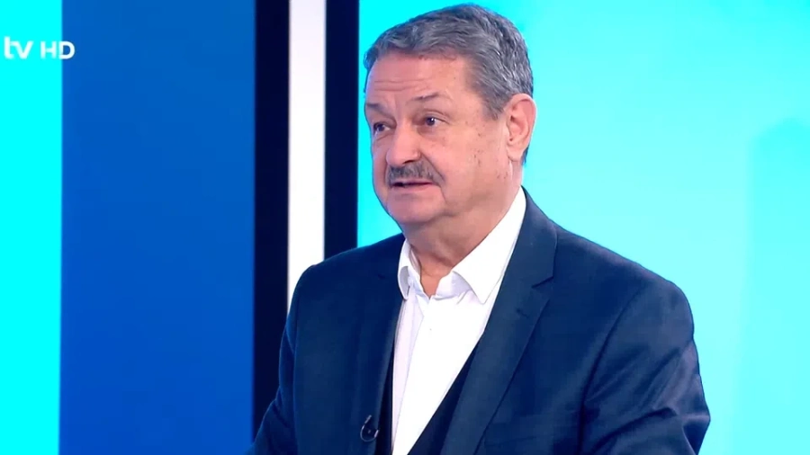 Проф. Георги Рачев: Децата ще изкарат кафява Коледа