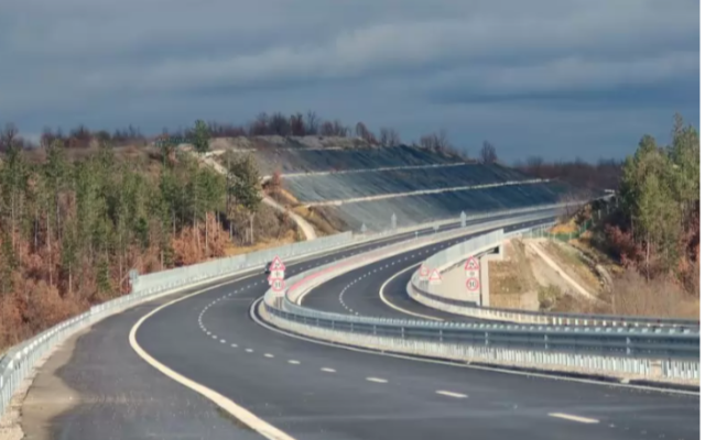 АПИ пуска нови 3 км от магистрала "Хемус" днес наобед