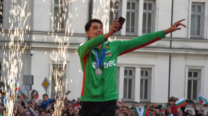 Симеон Николов блести в Русия: Българският талант сред най-добрите на кръга