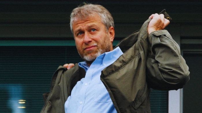 Великобритания натиска Абрамович: Дарете милиардите от Челси за Украйна или съд