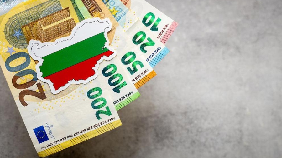 Идеален фалшификат няма – ето как да разпознаете фалшиво евро в България