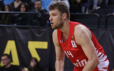 Александър Везенков - в идеалния отбор на Евролигата за 2025 г.