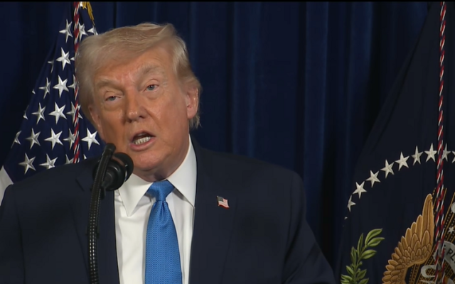 Тръмп поискал специален план за нахлуване в Гренландия, ЕС готви санкции срещу САЩ