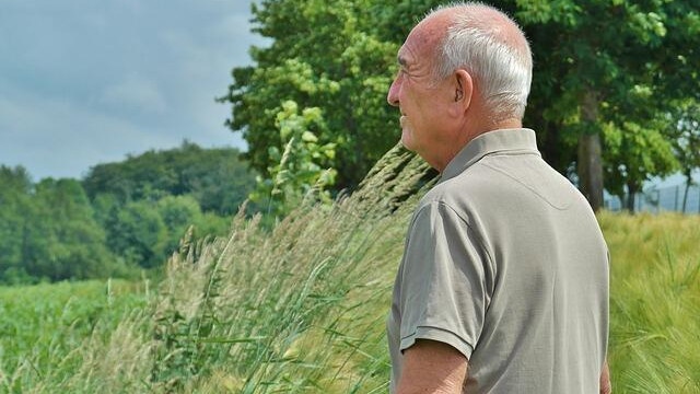 Работя след пенсиониране. С колко ще ми се вдигне пенсията?