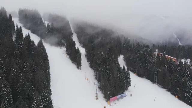 Нощното ски каране в Боровец започва, колко ще струва