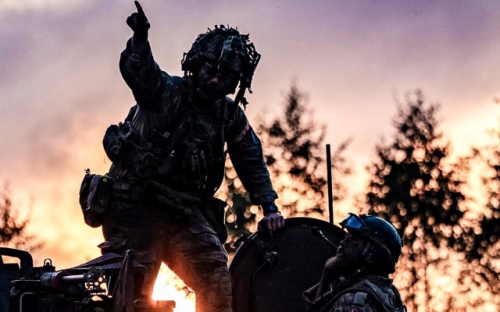 НАТО ще увеличава значително оръжията по източния си фланг, прави "гореща зона"