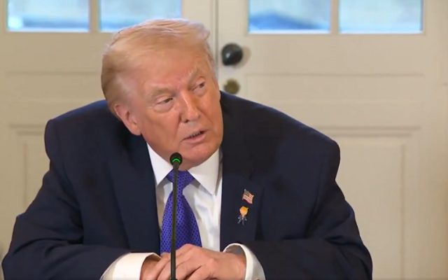 Тръмп заплаши Канада: 100% мита при търговско споразумение с Китай