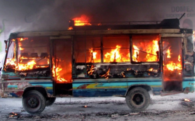 Запали се автобус с 21 пътници, пътувал от България за Турция