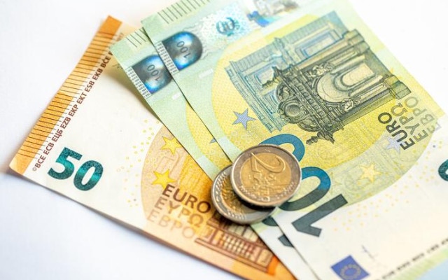 Сбогом, левче! От днес еврото е единствената официална валута в България