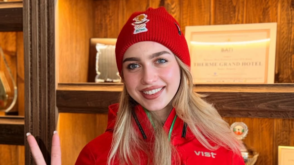 Александра Фейгин показа олимпийската екипировка на България за откриването