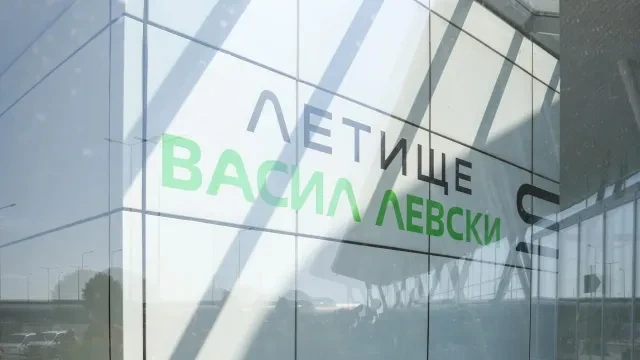 Летище София открива покрития паркинг след голям ремонт