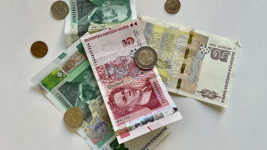 Знаете ли, че ако си купите стаж за пенсия, ще платите по-малко данъци?