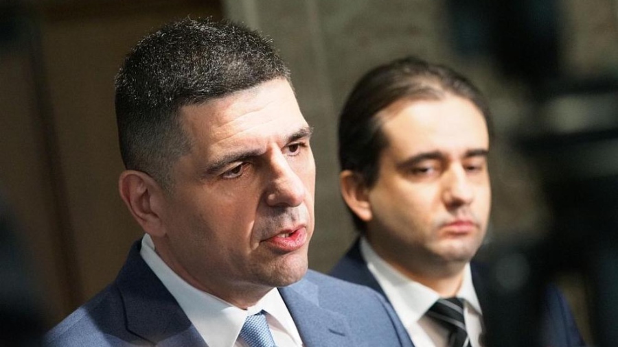 След случая „Петрохан“: От „Да, България“ предлагат забрана за имена, имитиращи държавни институции