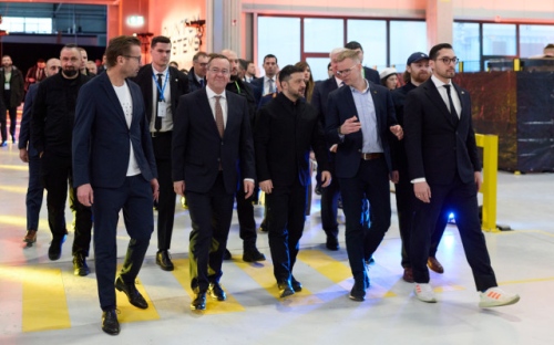 Зеленски: Путин е роб на войната